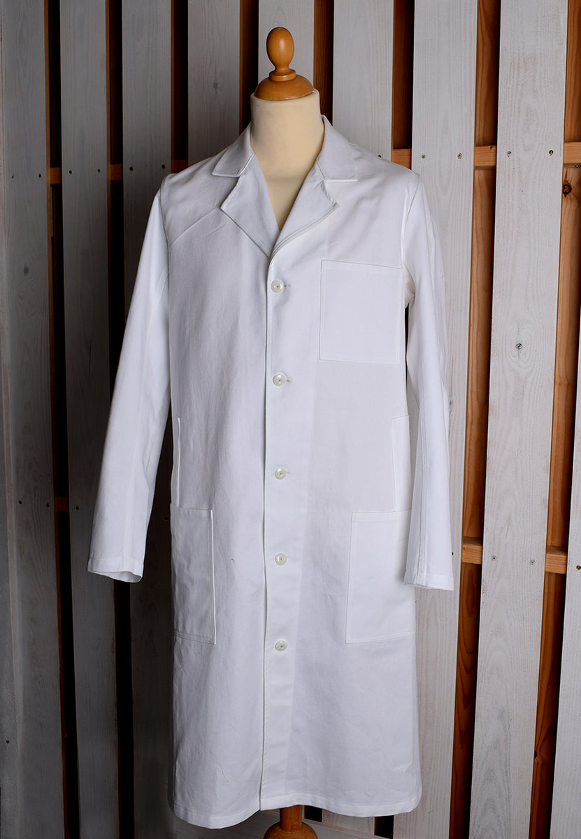 White on sale lab apron