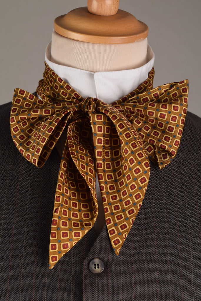 Printed Victorian Silk Bow Tie (CR562) - Gold Geo