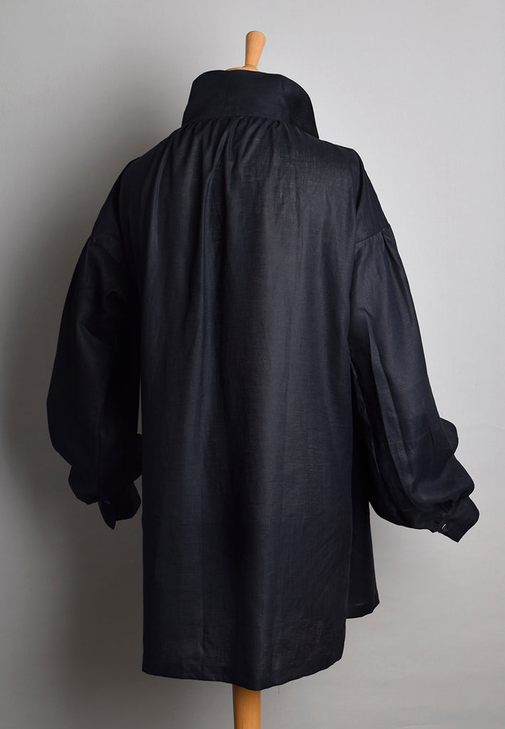 Square Cut Black Linen C18th Period Shirt (SH119)