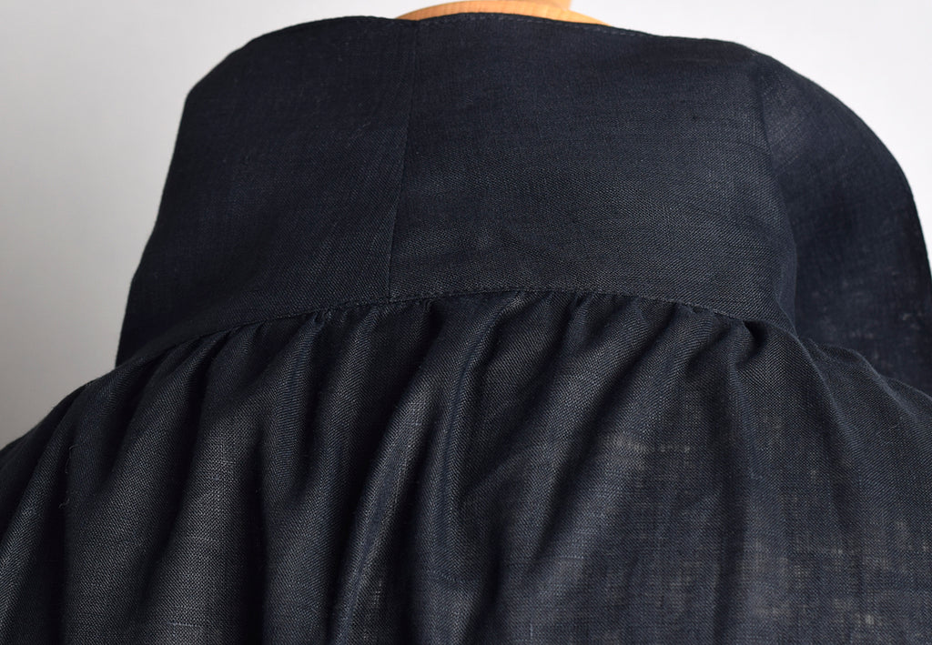 Square Cut Black Linen C18th Period Shirt (SH119)